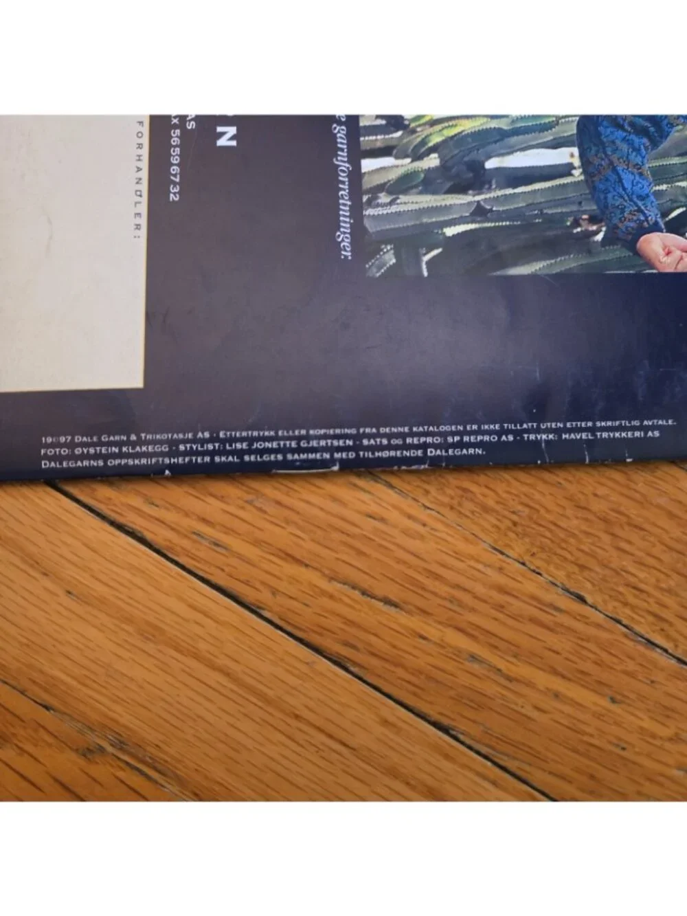 Dale Garn Design Knitting Book Number 90 Dale of Norway Sweater patterns